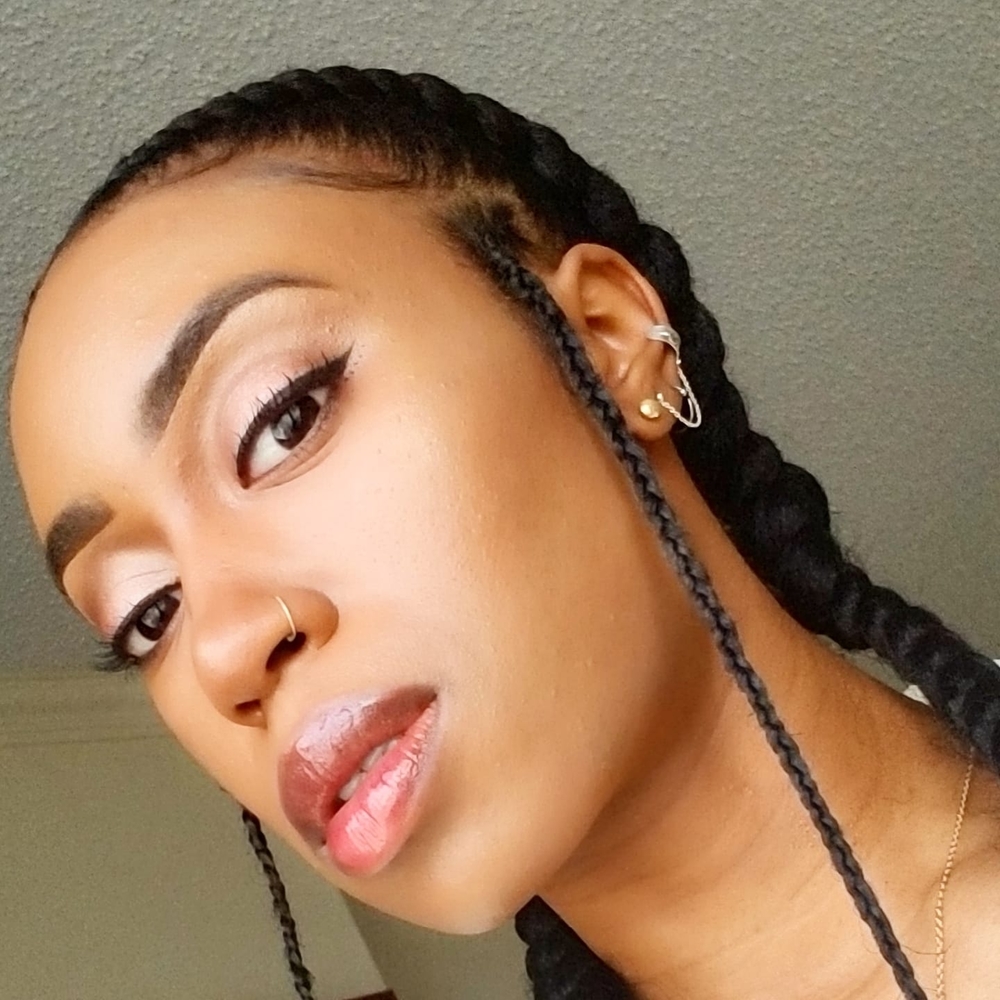 Meet your Posher, Camille